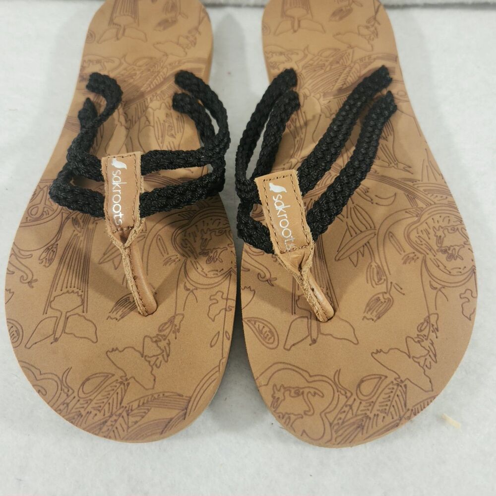 Sakroots Womens  crochet thong sandal, size 8 Flip Flops Black/ Brown